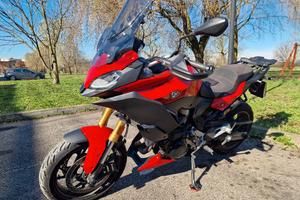BMW F900 XR motore aggiornato
