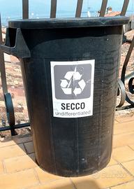 bidone per il secco