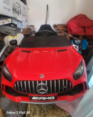 macchina elettrica per bambini Mercedes 