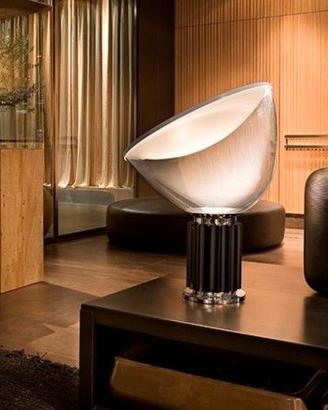 LAMPADA FLOS. TACCIA