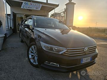 Volkswagen Passat Variant 1.6 TDI DSG Comfortline 