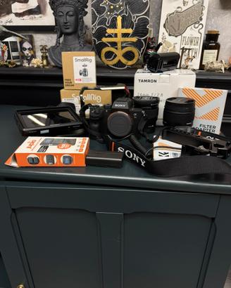 Sony alpha7III+ottiche+kit completo(pari al nuovo)
