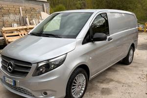 Mercedes Vito 114
