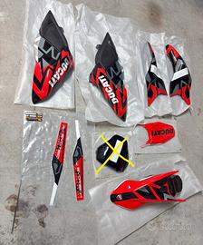 Kit plastiche ducati mono 698 rve