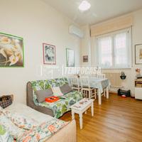 2 LOCALI RISTRUTTURATO CON TERRAZZO