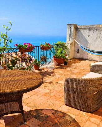 4 LOCALI A VIETRI SUL MARE