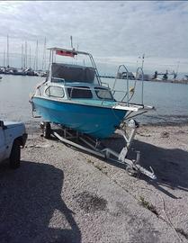 barca semicabinata m. 5 Johnson 40/50 hp 