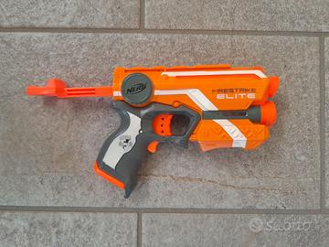 Pistola Nerf Firestrike elite