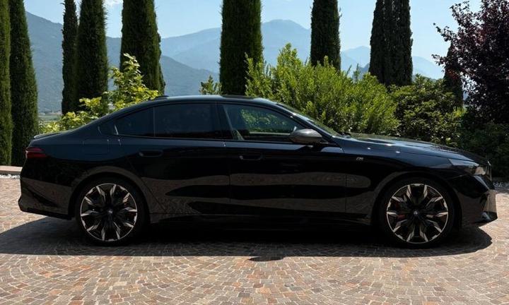 Bmw 550 5 Series 550e xDrive