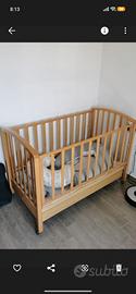 Lettino in legno + materasso