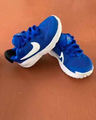 Nike star runner N°22