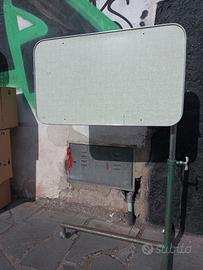 Tavolino da letto anni 50 !!!