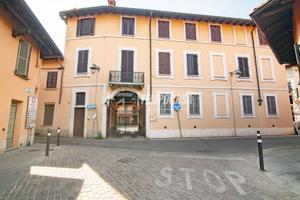 IN PIENO CENTRO