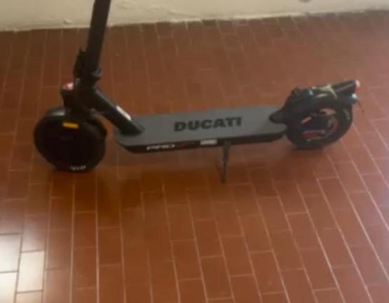 Monopattino ducati