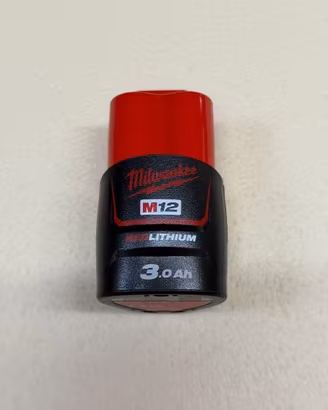 Milwaukee Batteria 3Ah M12 Nuova