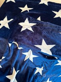 Plaid con maniche e tasca, marca Kanguru, 150x200