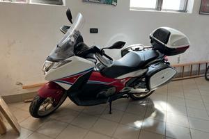 Honda NC750D scooter