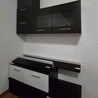 MOBILI COMPONIBILI 