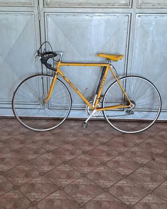 bici da corsa vintage marca trarovi