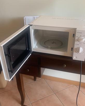 Forno a microonde Zephir nuovo