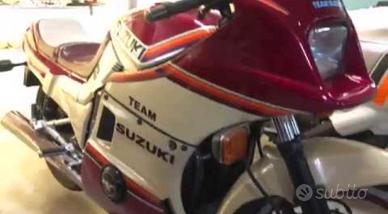 Rarissima - SUZUKI Katana TEAM Resincorse 750