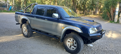 Mitsubishi l200 2001
