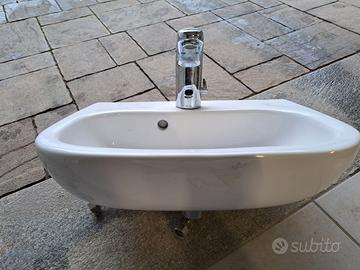 Lavabo duravit con miscelatore automatico