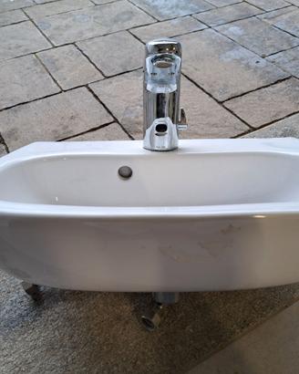 Lavabo duravit con miscelatore automatico