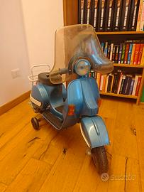 Vespa Peg Perego V100