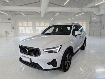 VOLVO XC40 T4 RECHARGE PLUG-IN AUTO CORE SUV