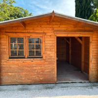 Casetta in legno in buono stato
