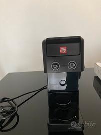 Macchina caffe illy