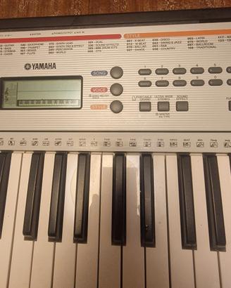 Tastiera musicale Yamaha YPT-260 