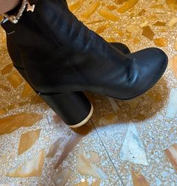 Socks di Maison Margiela nere con tacco