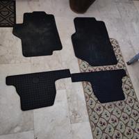 Alcuni ricambi per Peugeot 1007