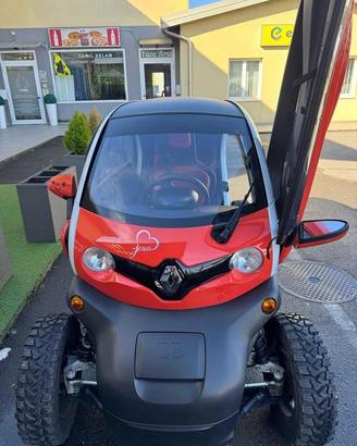 RENAULT TWIZY 80 – MoMo DESIGN
