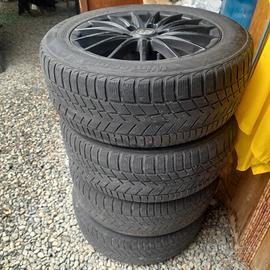 cerchi con gomme invernali 