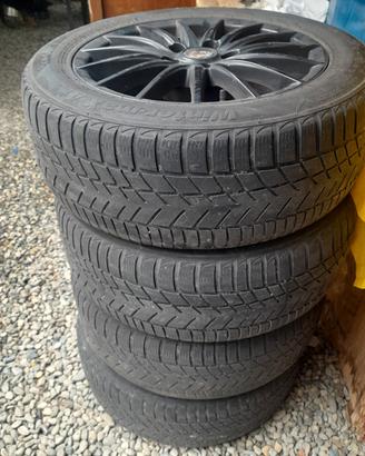 cerchi con gomme invernali 