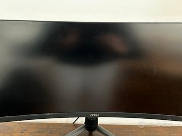 Monitor curvo 31’ pollici 200hz