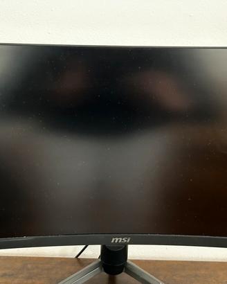 Monitor curvo 31’ pollici 200hz