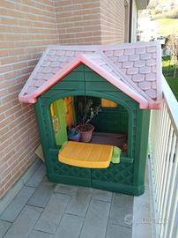 Casa, casetta per bambini da giardino
