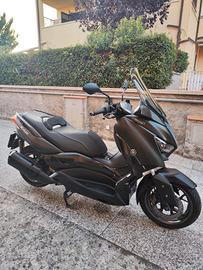 Xmax 300 iron max 2019