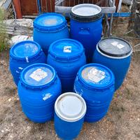 bidoni fusti recipienti in plastica