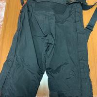 Giubbotto e pantalone