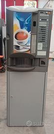 Macchina per caffè e bevande calde