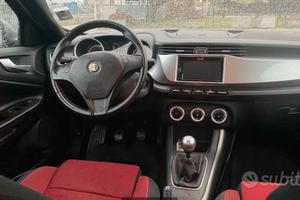 Giulietta allestimento esterno veloce