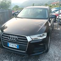 Audi Q3 2.0 TDI 120 CV Business