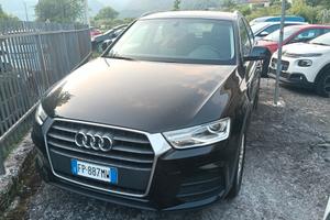 Audi Q3 2.0 TDI 120 CV Business