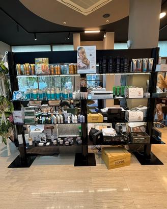 Espositore - libreria in ferro nero lucido