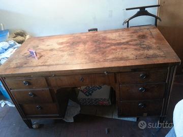 Antica scrivania luigi XVI fine 700/primi 800